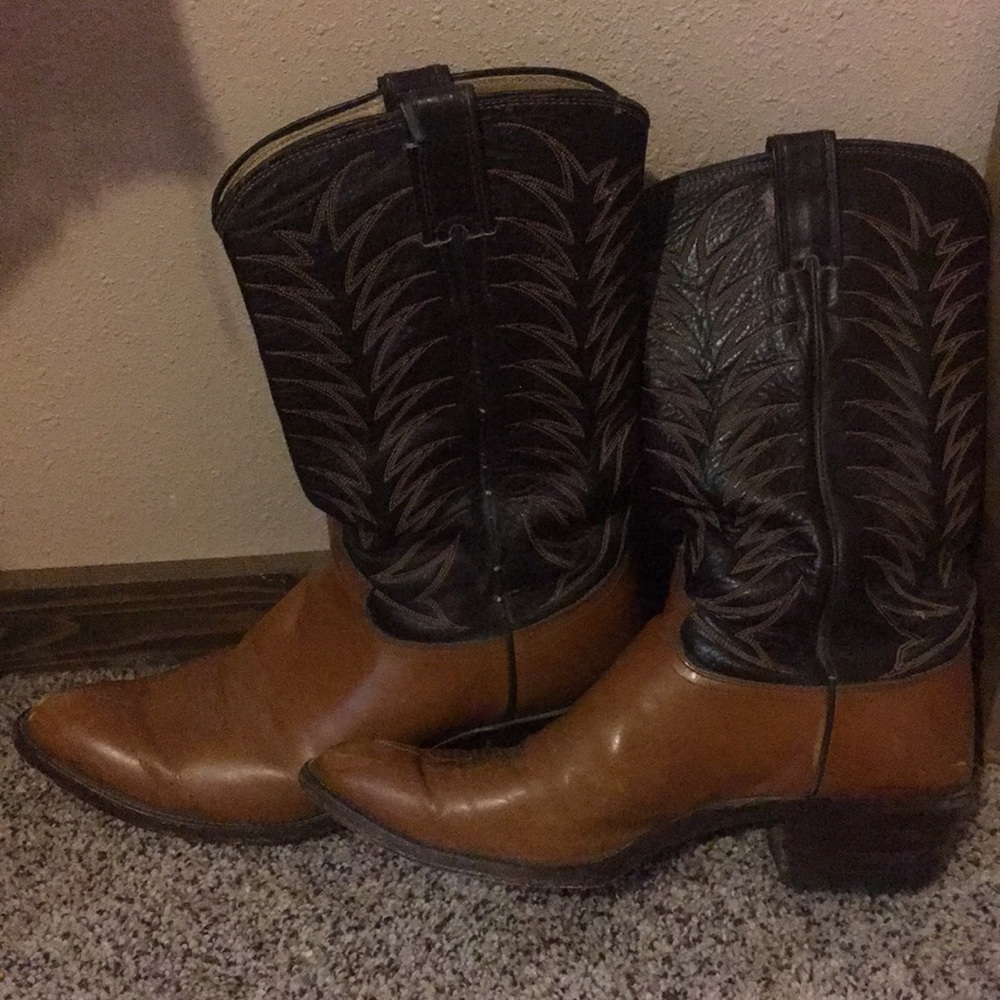 Men’s Justin Boots!